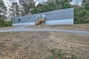 1855 Fillers Mill Rd in Greeneville, TN - Building Photo