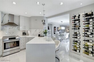 231 3rd Ave S in Naples, FL - Building Photo - Building Photo