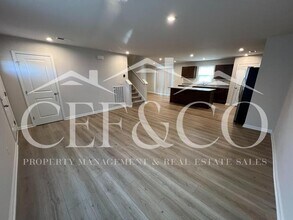 921 Delia Ave in Moore, SC - Building Photo - Building Photo