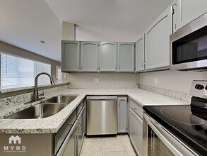 16024 S Catalina St in Chandler, AZ - Foto de edificio - Building Photo
