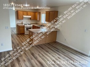 18162 Cedar View Dr in Reno, NV - Building Photo - Building Photo