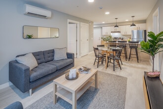 The Arborwood in Kelowna, BC - Building Photo - Interior Photo