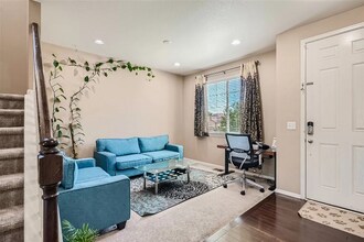 26059 E Davies Dr in Aurora, CO - Building Photo - Building Photo