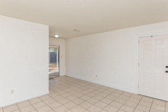 4513 Guerlain Way in Pensacola, FL - Building Photo - Building Photo