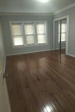 6108 W Addison St, Unit 4 in Chicago, IL - Building Photo - Building Photo