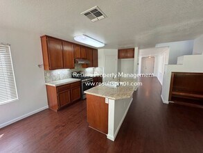1816 Stonecrest Dr in Roseville, CA - Building Photo - Building Photo
