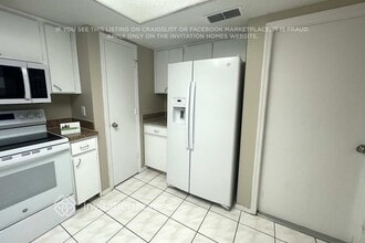 1517 Kestrel Way in Brandon, FL - Building Photo - Building Photo