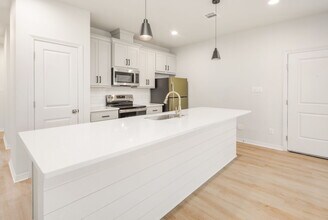 216 Richards St in College Station, TX - Building Photo - Building Photo