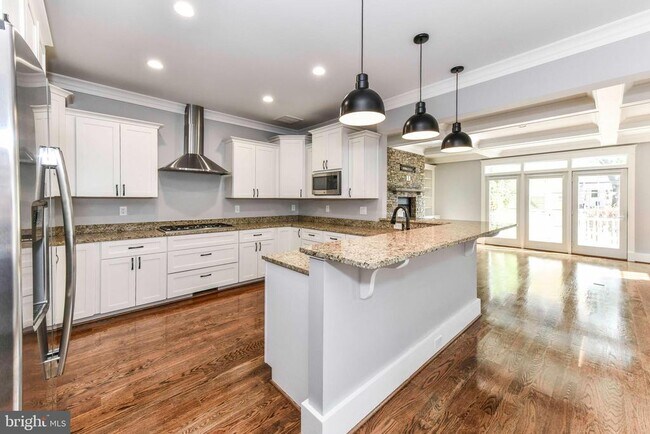 1921 N George Mason Dr in Arlington, VA - Building Photo - Building Photo