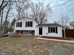 2 Rosewood St in Fredericksburg, VA - Building Photo - Building Photo