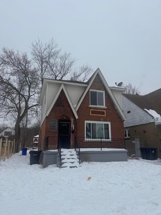 property at 15827 Tracey St