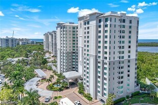 275 Indies Way in Naples, FL - Building Photo