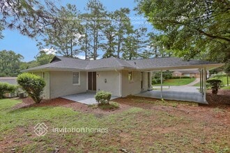 3928 Bluffton Ct in Decatur, GA - Building Photo - Building Photo