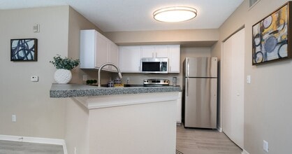 Lakes at North Port Apartments in North Port, FL - Building Photo - Building Photo