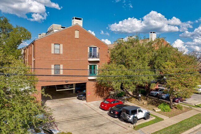 Windtree Condos in Austin, TX - Building Photo - Building Photo