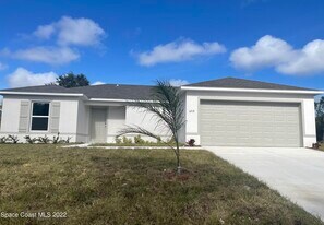 1215 Hastings Rd SW in Palm Bay, FL - Building Photo