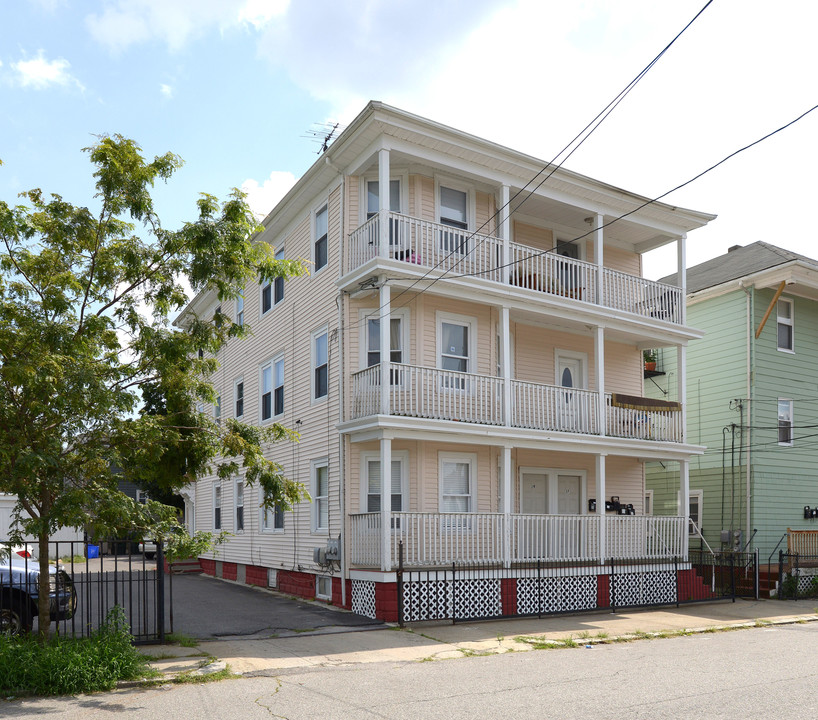 17-19 Marietta St in Providence, RI - Building Photo