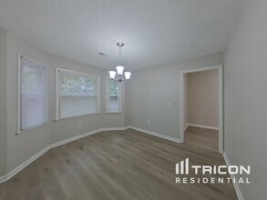 225 Holmsbury Rd in Irmo, SC - Building Photo - Building Photo