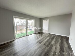 33 Longrale Park in Bangor, ME - Building Photo - Building Photo