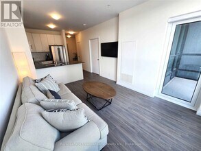 104 Garment St in Kitchener, ON - Building Photo - Building Photo