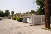 1238-1254 N Sierra Way in San Bernardino, CA - Foto de edificio - Building Photo