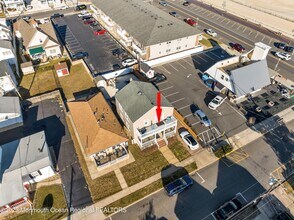 100 18th Ave in Belmar, NJ - Building Photo - Building Photo