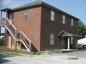 1995 KY-90, Unit Downstairs A in Bronston, KY - Building Photo
