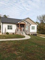 112 Canterbury Rd in Clarksville, TN - Building Photo