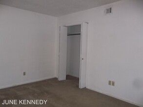 602 Sherwood Dr in Victoria, TX - Building Photo - Building Photo