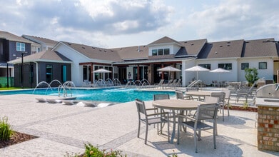 The Waters at Bluebonnet in Baton Rouge, LA - Foto de edificio - Building Photo