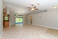 3803 East 9th Street in Lehigh Acres, FL - Foto de edificio - Building Photo