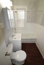 167 Collins St, Unit A-1 in Hartford, CT - Building Photo - Building Photo