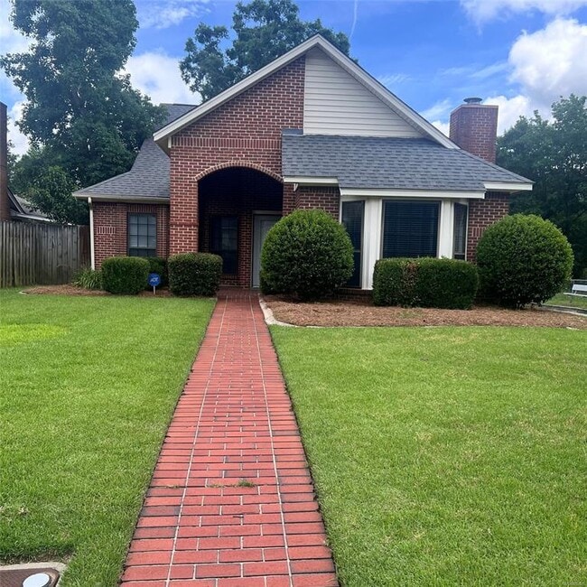 property at 3957 Elm Ave