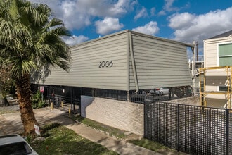 Sul Ross Apartments in Houston, TX - Foto de edificio - Building Photo