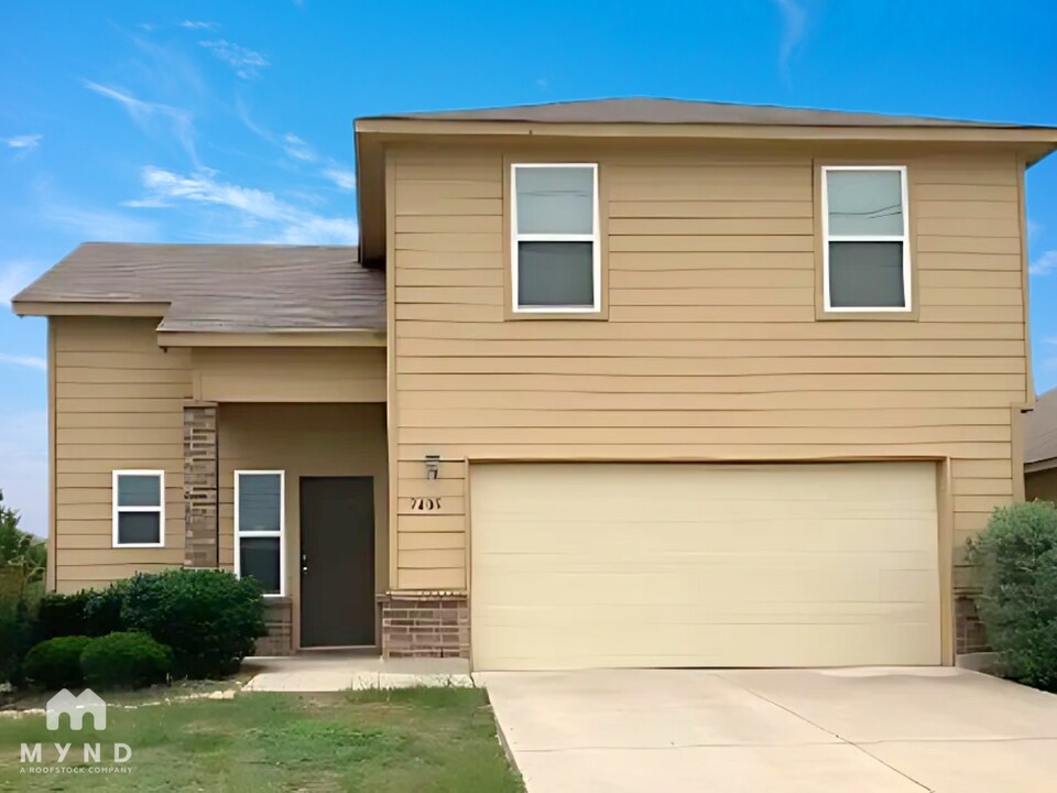 9405 Apple Ridge Ln in San Antonio, TX - Building Photo