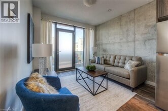 1434 Highland Rd W in Kitchener, ON - Building Photo - Building Photo