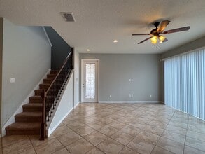 11992 Lorenza Ln in Orlando, FL - Building Photo - Building Photo