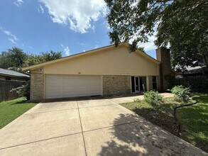 406 Provincetown Ln in Richardson, TX - Building Photo - Building Photo