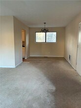 3253 Deshong Dr SW in Stone Mountain, GA - Building Photo - Building Photo