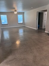 404 Scott St in Kerrville, TX - Building Photo - Building Photo