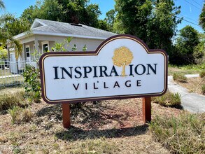 1000 Dames Ct in Titusville, FL - Building Photo - Building Photo