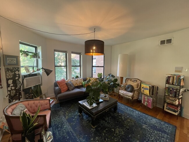 1616 N Harding Ave in Chicago, IL - Building Photo - Building Photo