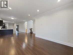 6975 Dunblane Ave in Burnaby, BC - Building Photo - Building Photo