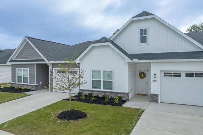 The Villas at Maplewood