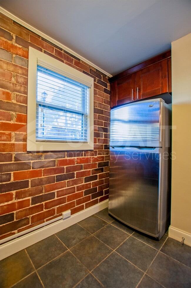 626 Irwin St NE in Atlanta, GA - Building Photo - Building Photo