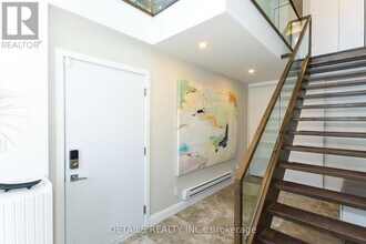 44 Byron Ave in Ottawa, ON - Building Photo - Building Photo