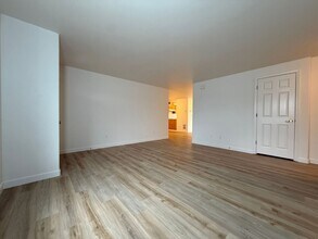 1616 SW Metolius Ave in Redmond, OR - Building Photo - Building Photo