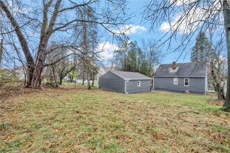 12931 Fruitside Rd in Garfield Heights, OH - Building Photo - Building Photo