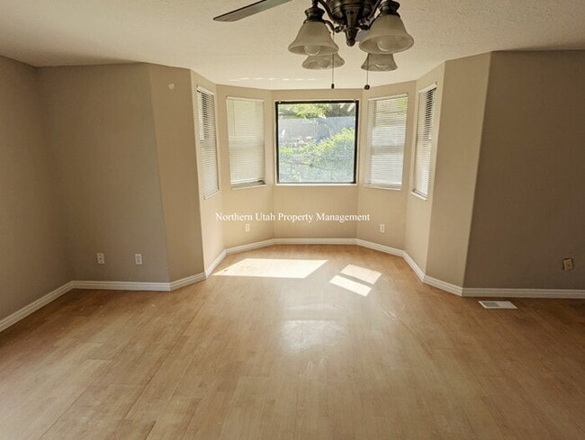 1161 Vitt Dr in Ogden, UT - Building Photo - Building Photo