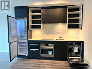 20-1320 Edward St in Toronto, ON - Building Photo - Building Photo